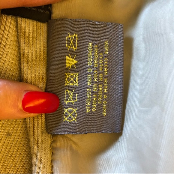 Jacket - Picture 7 of 7